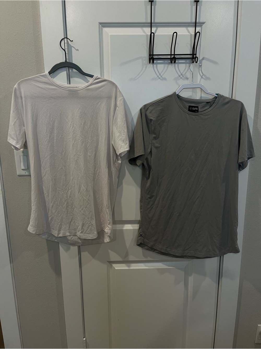 Cuts Clothing Short Sleeve Crew Tee in White and Gray